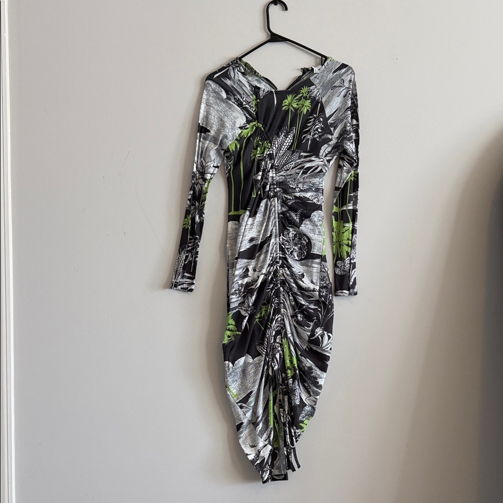 Long Sleeve Ruched Tropical Print Dress - Black & Green